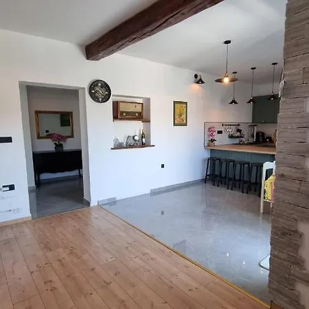 Peruzin Appartamento *